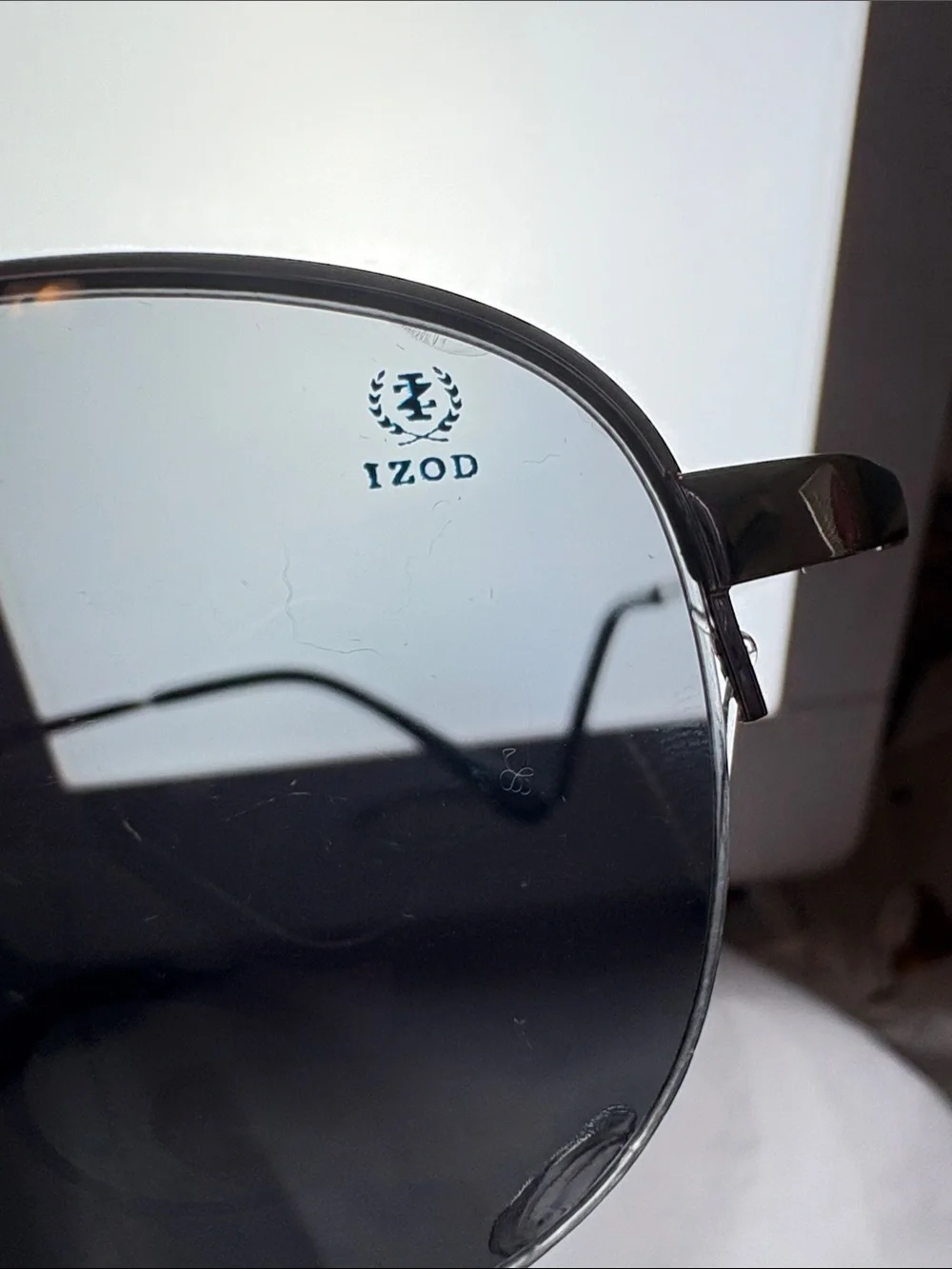 Izod Silver Aviator Sunglasses with Dark Gray lenses IZ165 40
